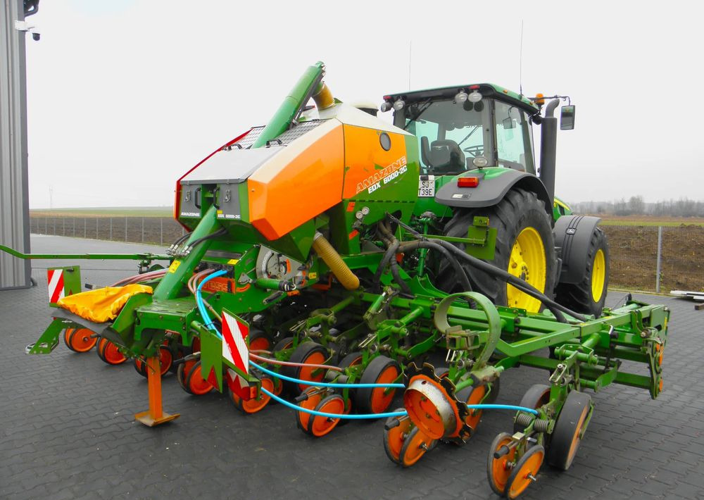 Amazone EDX 6000-2C Xpress 8 rzedowy, Nie Malowany, Stan Bardzo Dobry - Семенска дупчалка: слика 1 Amazone EDX 6000-2C Xpress 8 rzedowy, Nie Malowany, Stan Bardzo Dobry - Семенска дупчалка: слика 1