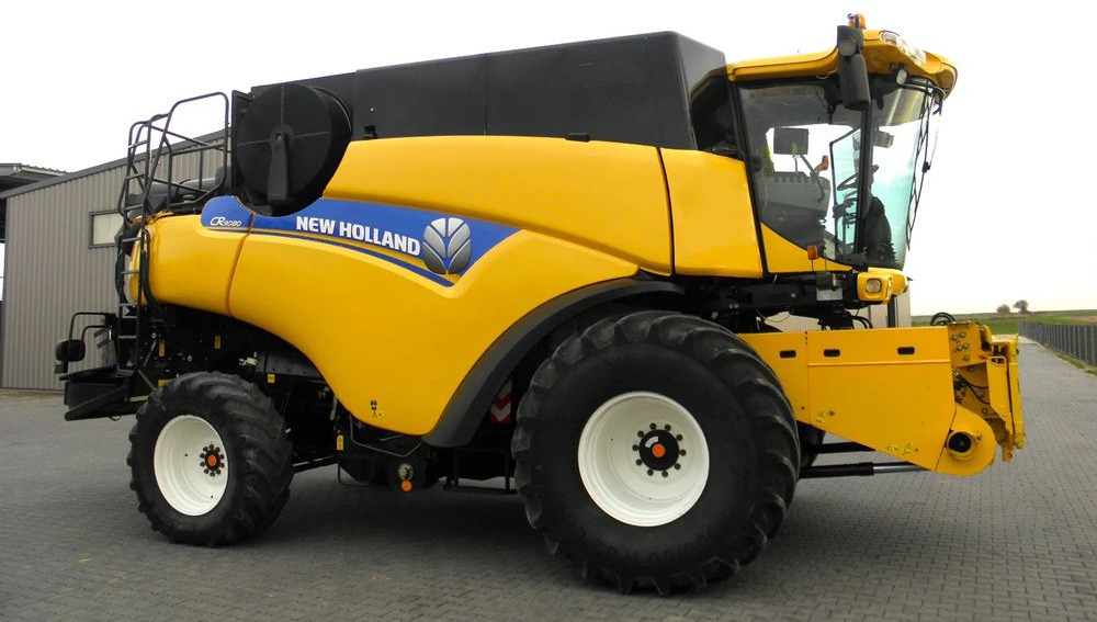 New Holland CR9080 2013 Rok , heder Varifeed 9,15m, Nowsza Wersja, Nie Malowany, Stan Idealny - Комбајн: слика 4 New Holland CR9080 2013 Rok , heder Varifeed 9,15m, Nowsza Wersja, Nie Malowany, Stan Idealny - Комбајн: слика 4