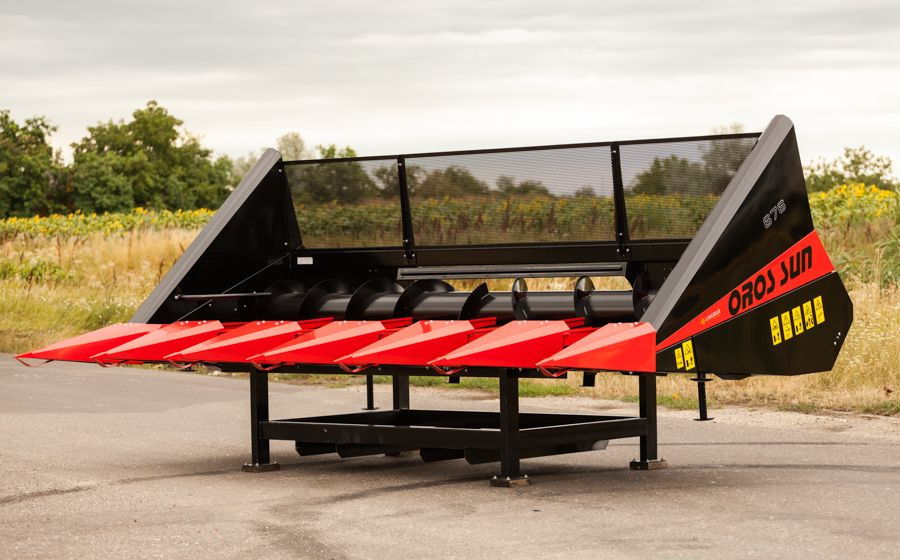 Oros SUN 876 8 rzędowy, Nowe Przystawki do zbioru słonecznika, - Жнеач за сончоглед: слика 4 Oros SUN 876 8 rzędowy, Nowe Przystawki do zbioru słonecznika, - Жнеач за сончоглед: слика 4