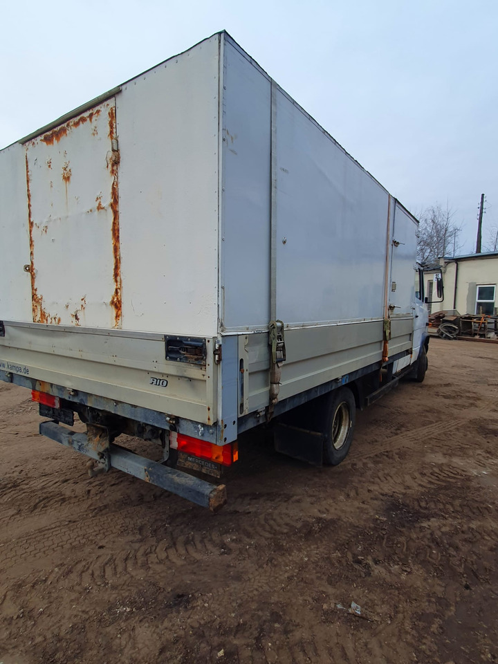 MERCEDES-BENZ Vario 814D - Камион со платформа: слика 3 MERCEDES-BENZ Vario 814D - Камион со платформа: слика 3