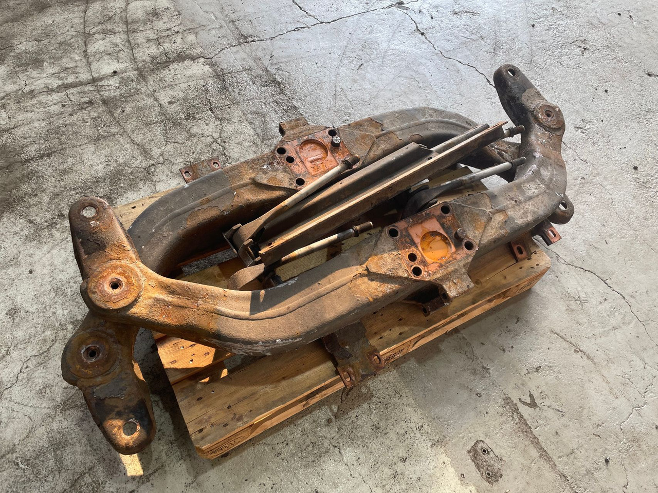 Mercedes-Benz Achsträger Hinterachse Citaro LE Setra A6283200075 A6293203675 - Задна оска за Автобус: слика 4 Mercedes-Benz Achsträger Hinterachse Citaro LE Setra A6283200075 A6293203675 - Задна оска за Автобус: слика 4