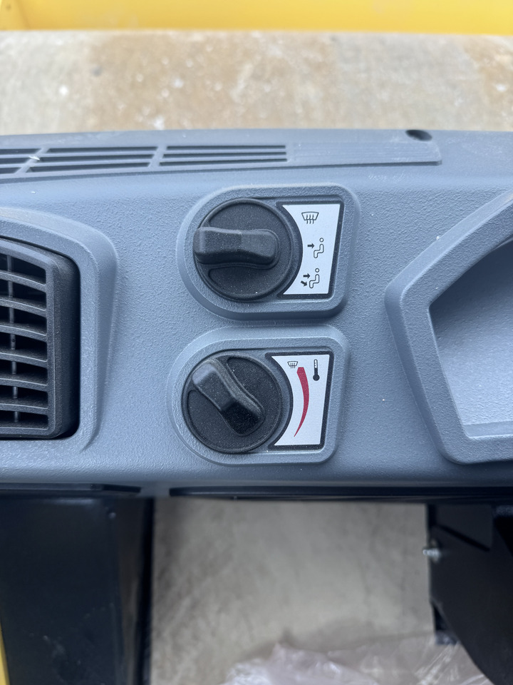 BOMAG BW 177 D-5 - Компактор: слика 5 BOMAG BW 177 D-5 - Компактор: слика 5