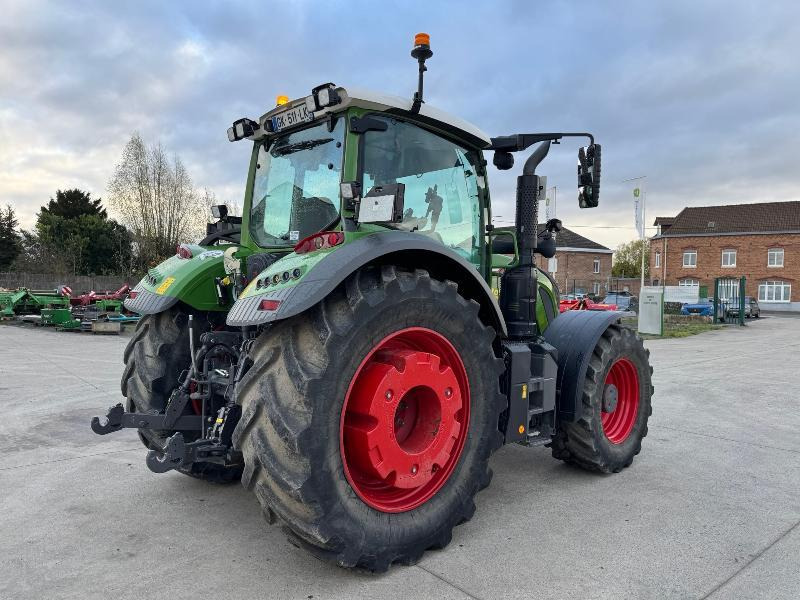 FENDT 724 PROFI PLUS - Трактор: слика 4 FENDT 724 PROFI PLUS - Трактор: слика 4