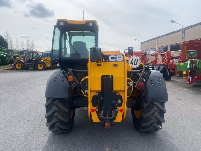 JCB 536-70 AGRISUPER - Телескопски ракувач: слика 5 JCB 536-70 AGRISUPER - Телескопски ракувач: слика 5