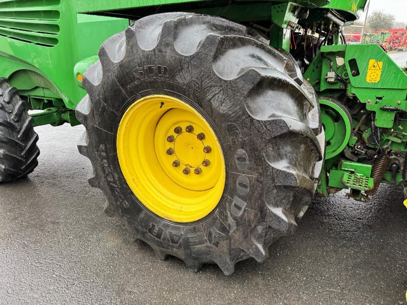 JOHN DEERE 7750 i - Комбајн за сточна храна: слика 5 JOHN DEERE 7750 i - Комбајн за сточна храна: слика 5