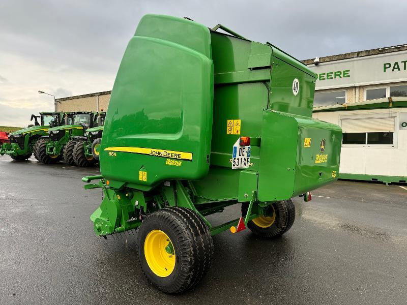 JOHN DEERE 864 - Балирка за тркалезни бали: слика 2 JOHN DEERE 864 - Балирка за тркалезни бали: слика 2