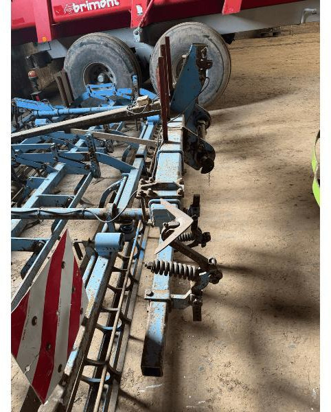 LEMKEN KOMPACTOR 4M - Култиватор: слика 4 LEMKEN KOMPACTOR 4M - Култиватор: слика 4