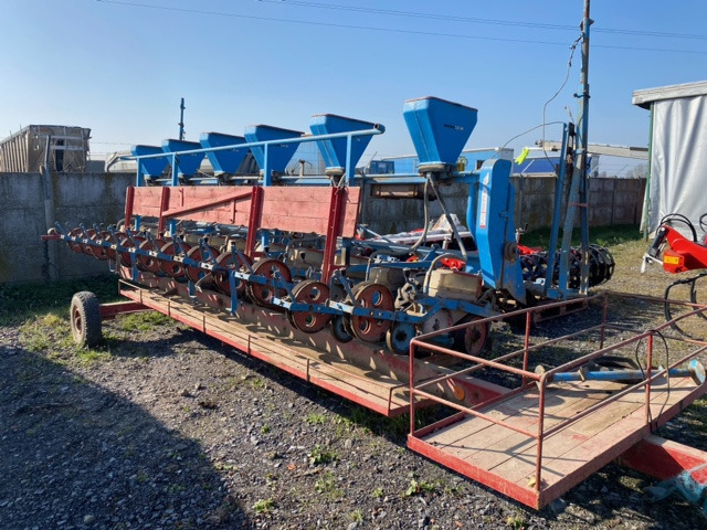 MONOSEM BR 12R - Прецизна машина за сеење: слика 1 MONOSEM BR 12R - Прецизна машина за сеење: слика 1