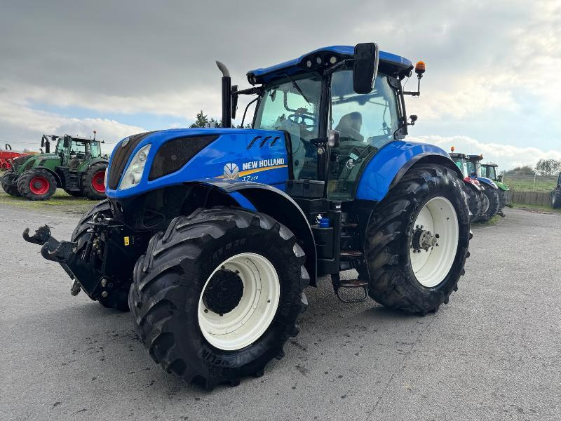 NEW-HOLLAND T7.260 PC - Трактор: слика 1 NEW-HOLLAND T7.260 PC - Трактор: слика 1