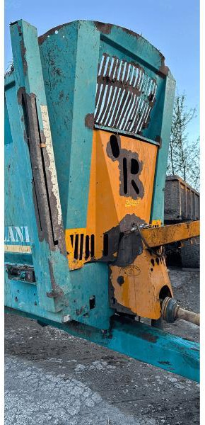 ROLLAND RT175 - Распрскувач на арско ѓубриво: слика 4 ROLLAND RT175 - Распрскувач на арско ѓубриво: слика 4