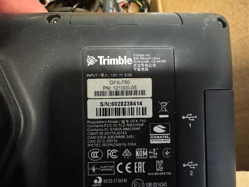 TRIMBLE GFX 750 RTK - Систем за навигација за Земјоделска машина: слика 4 TRIMBLE GFX 750 RTK - Систем за навигација за Земјоделска машина: слика 4
