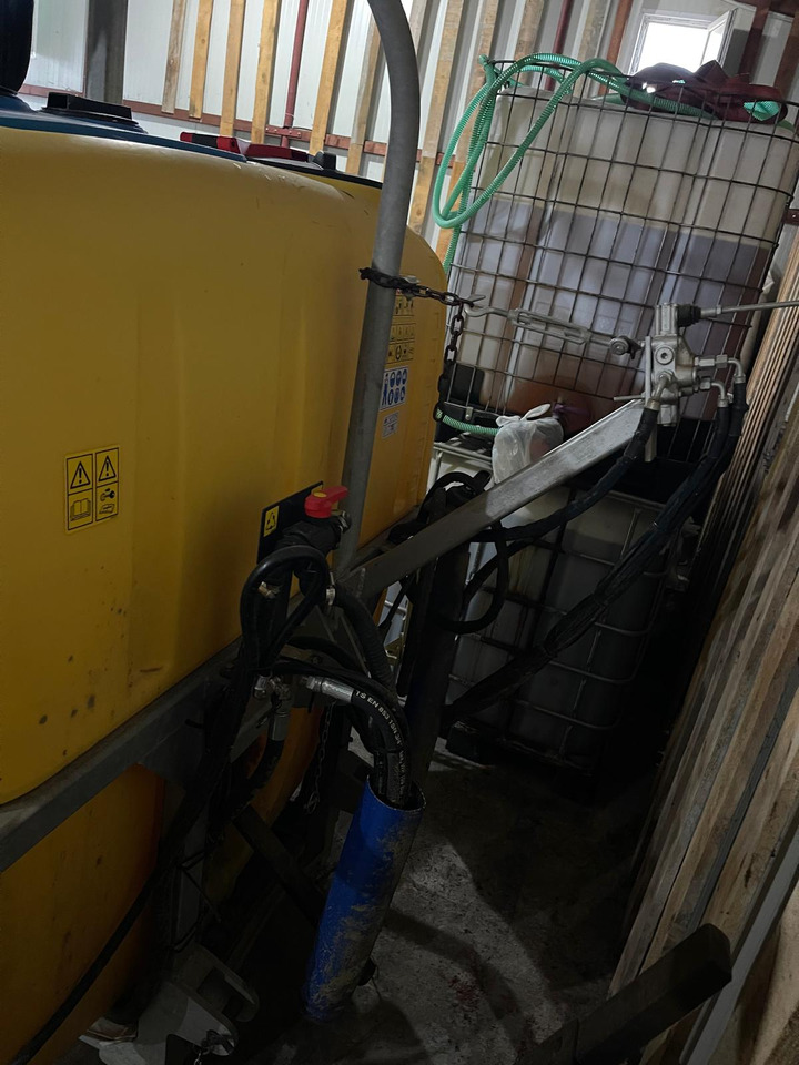 CAFFINI PUNTAROSA 1000 HERBICIDE PUMP - Градинарска опрема: слика 4 CAFFINI PUNTAROSA 1000 HERBICIDE PUMP - Градинарска опрема: слика 4