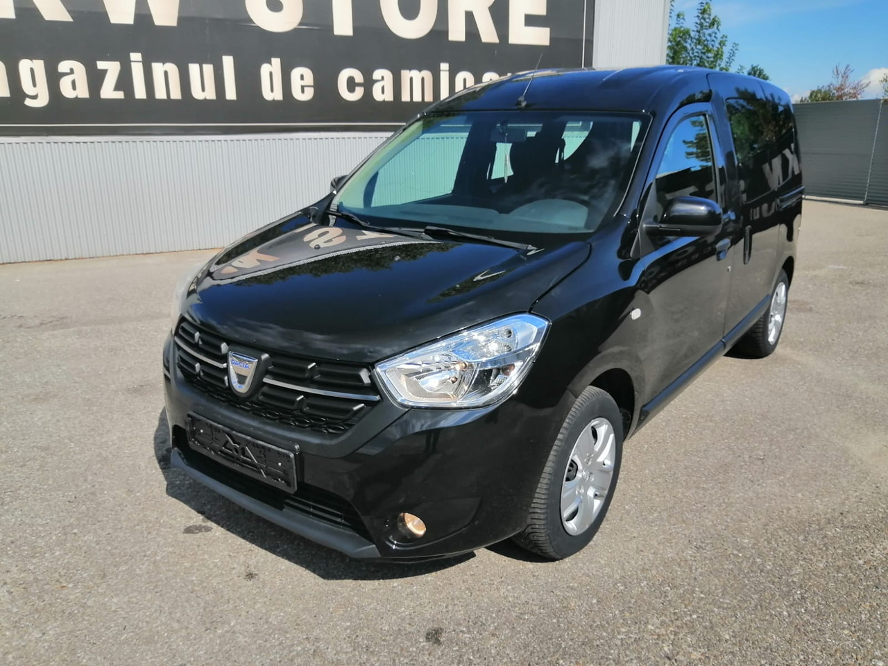 DACIA Dokker 1,6 sCE Comfort Benzina/GPL, TOP !!! - Комби со двојна кабина: слика 1 DACIA Dokker 1,6 sCE Comfort Benzina/GPL, TOP !!! - Комби со двојна кабина: слика 1