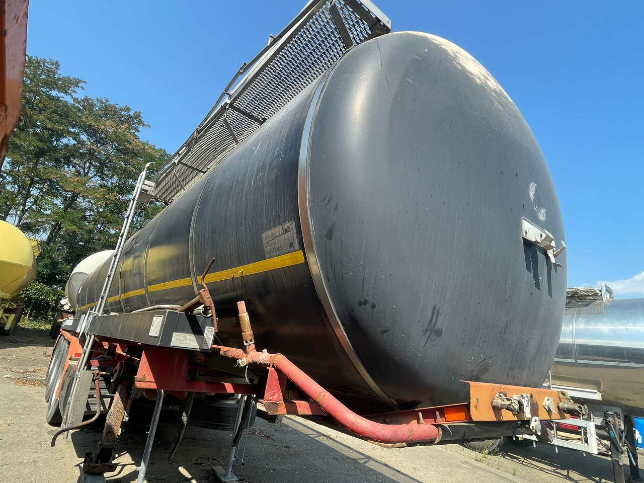 HENDRICK BITUMEN SEMI-TRAILER - Полуприколка цистерна: слика 3 HENDRICK BITUMEN SEMI-TRAILER - Полуприколка цистерна: слика 3