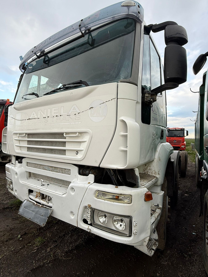 IVECO TRAKKER CHASSIS - Камион со кабинска шасија: слика 1 IVECO TRAKKER CHASSIS - Камион со кабинска шасија: слика 1