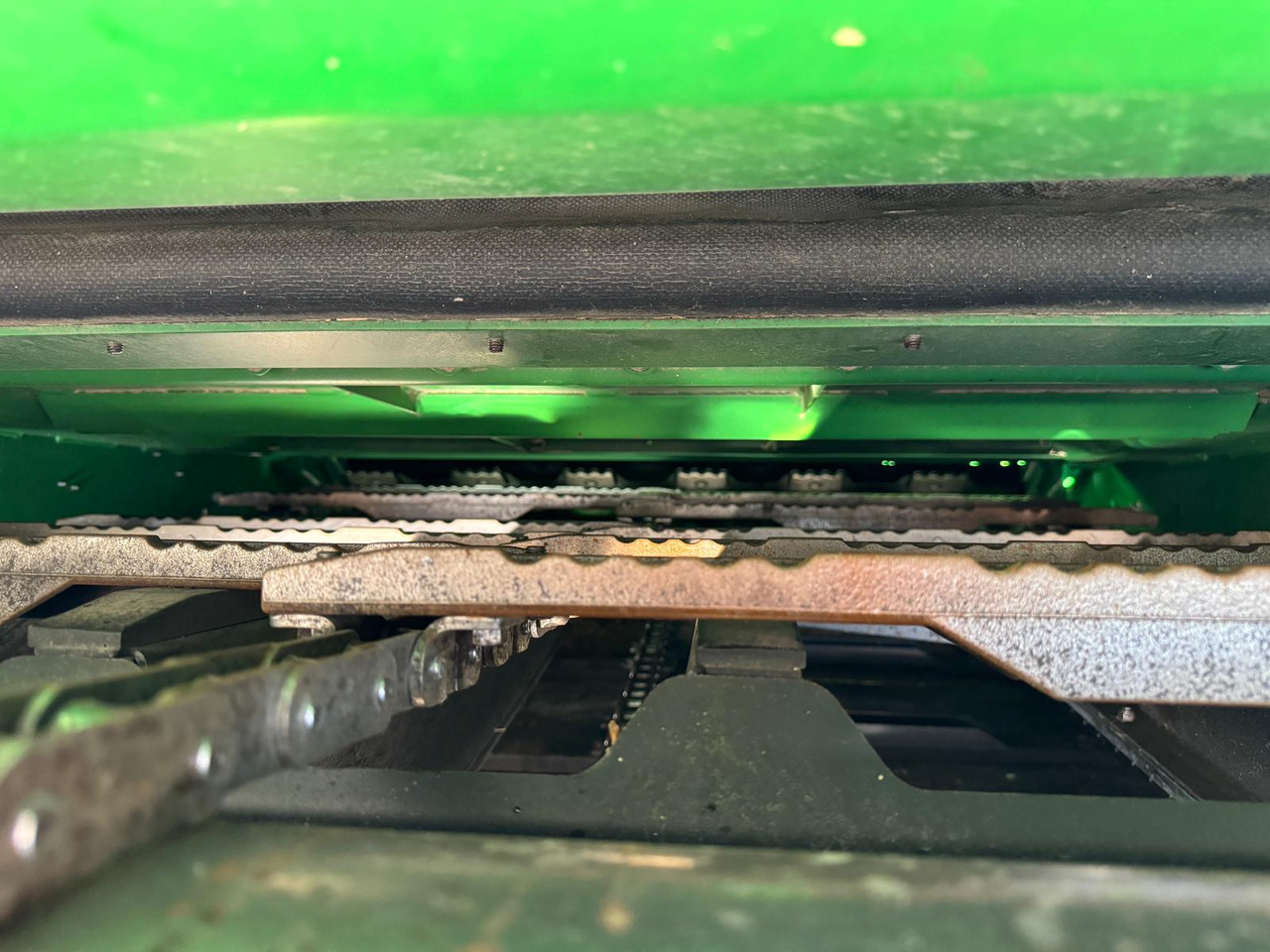 John Deere S680i combine + 635X Header + Zurn trailer - Комбајн: слика 4 John Deere S680i combine + 635X Header + Zurn trailer - Комбајн: слика 4