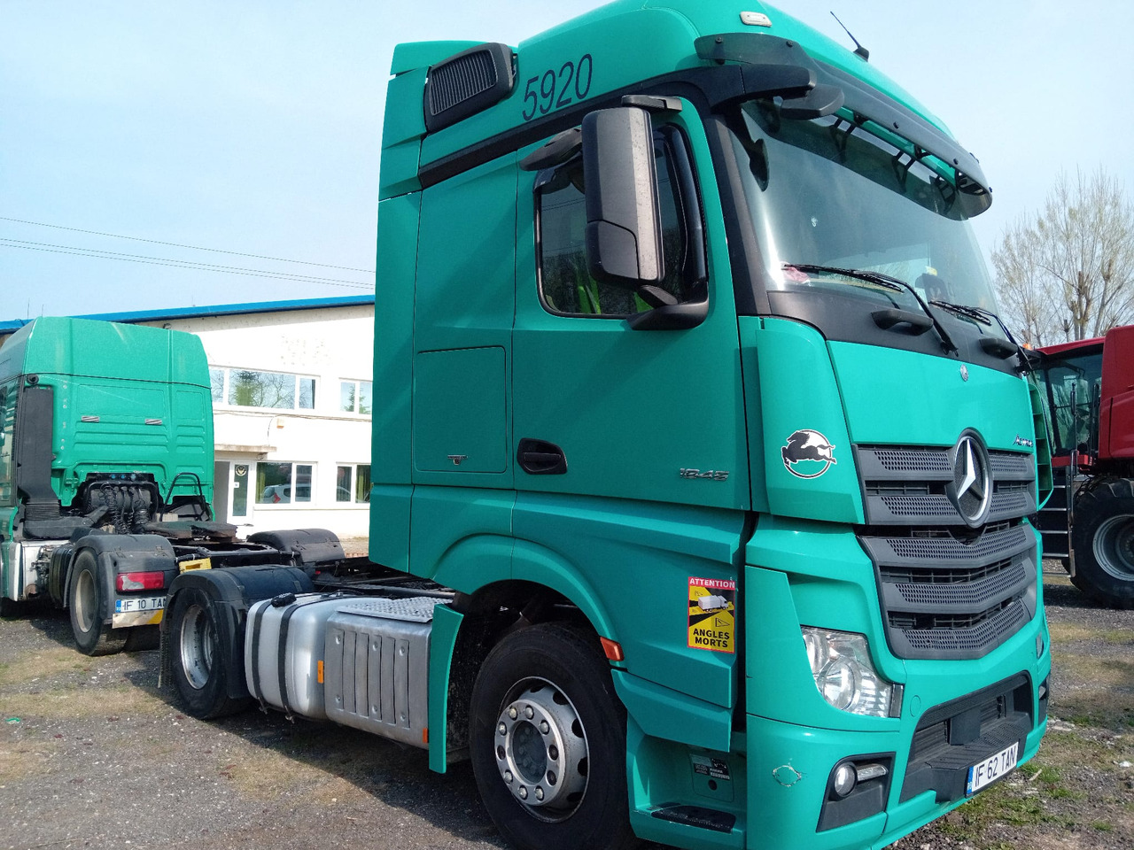 Mercedes-Benz Actros 18.45 - Камион влекач: слика 4 Mercedes-Benz Actros 18.45 - Камион влекач: слика 4