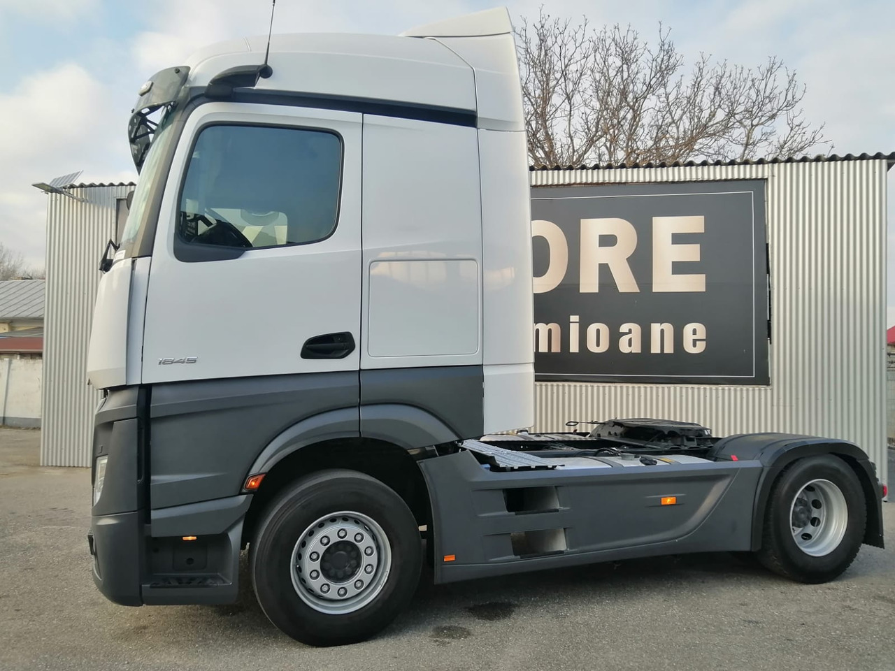 Mercedes-Benz Actros 1845 LS, BIG SPACE, TOP!!! - Камион влекач: слика 2 Mercedes-Benz Actros 1845 LS, BIG SPACE, TOP!!! - Камион влекач: слика 2