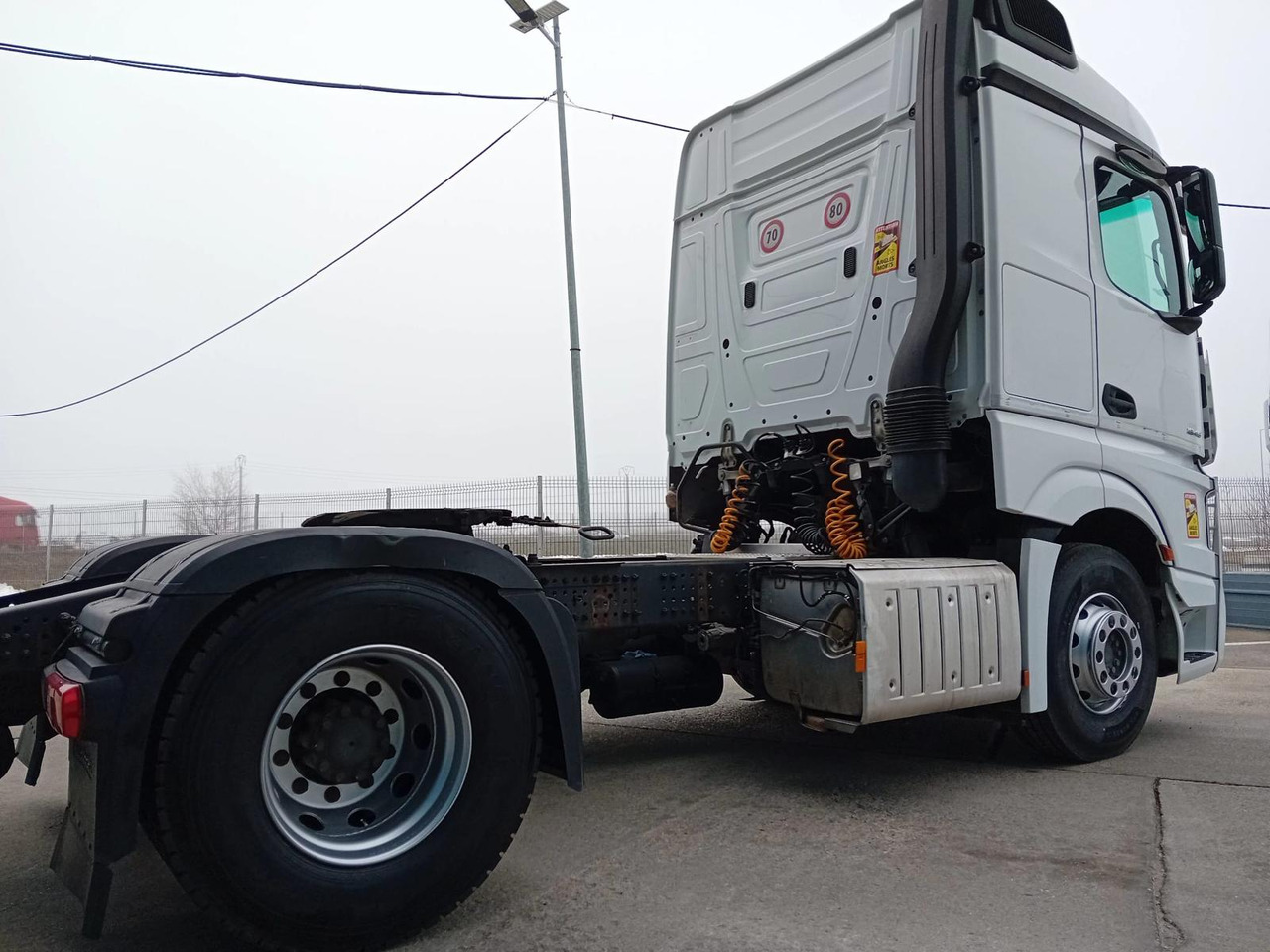 Mercedes-Benz Actros 1845 LS, FULL ADR+PTO, STANDKLIMA, TOP !!! - Камион влекач: слика 4 Mercedes-Benz Actros 1845 LS, FULL ADR+PTO, STANDKLIMA, TOP !!! - Камион влекач: слика 4