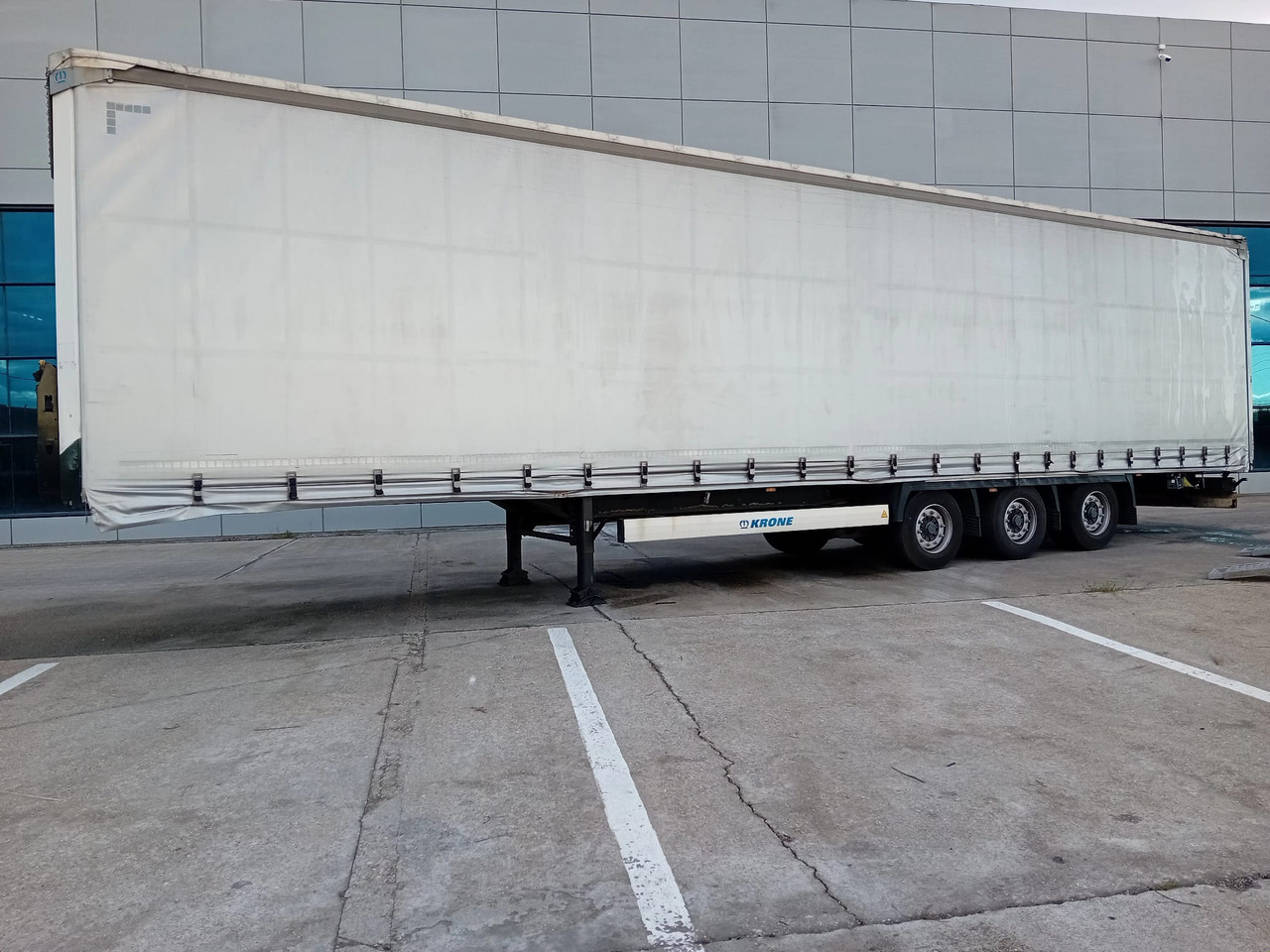 Krone Sliding Tarpaulin Semi-trailer Standard, TOP ! - Полуприколка со церада: слика 3 Krone Sliding Tarpaulin Semi-trailer Standard, TOP ! - Полуприколка со церада: слика 3