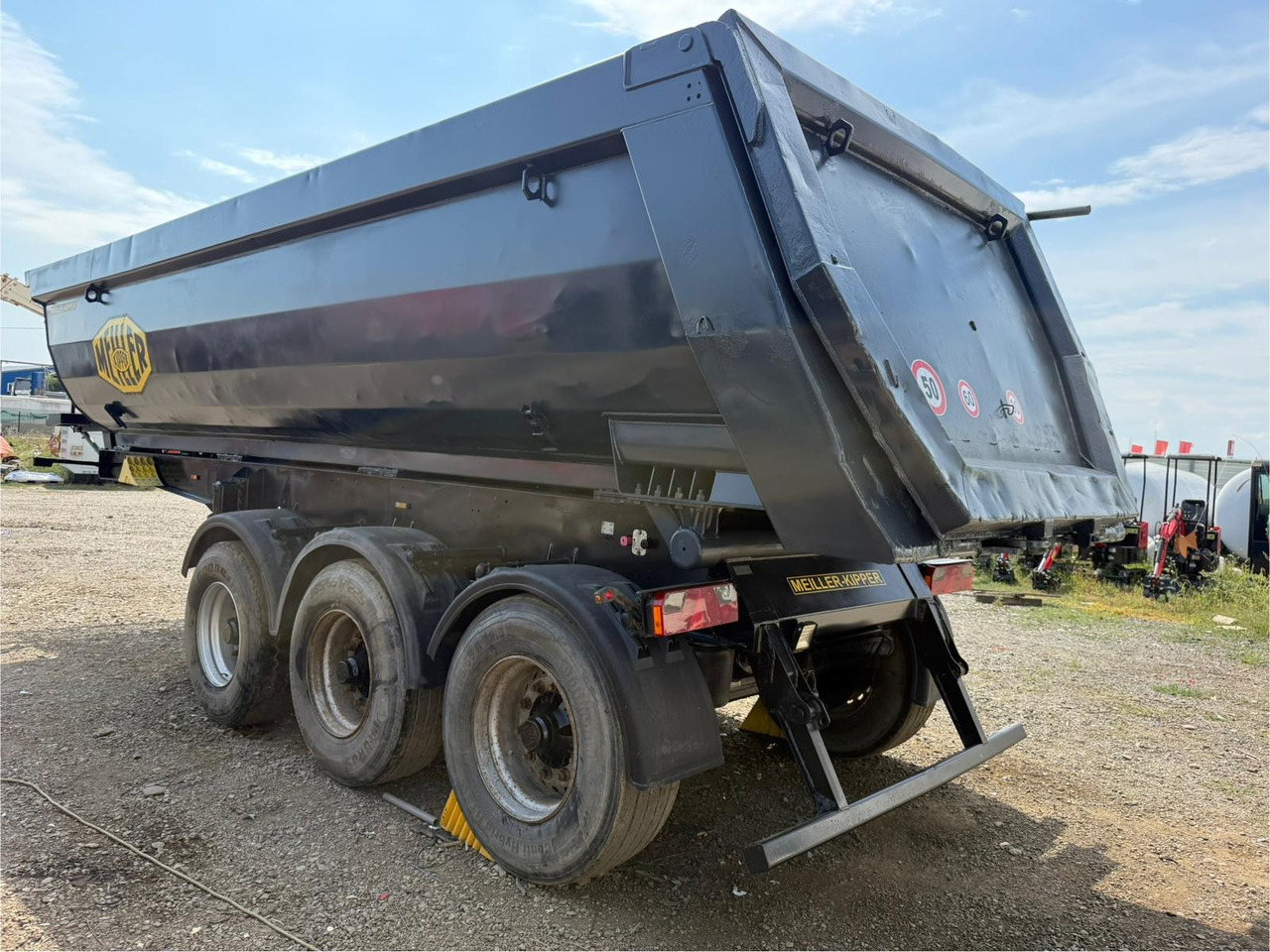 MEILLER TIPPER SEMI-TRAILER - Кипер полуприколка: слика 1 MEILLER TIPPER SEMI-TRAILER - Кипер полуприколка: слика 1