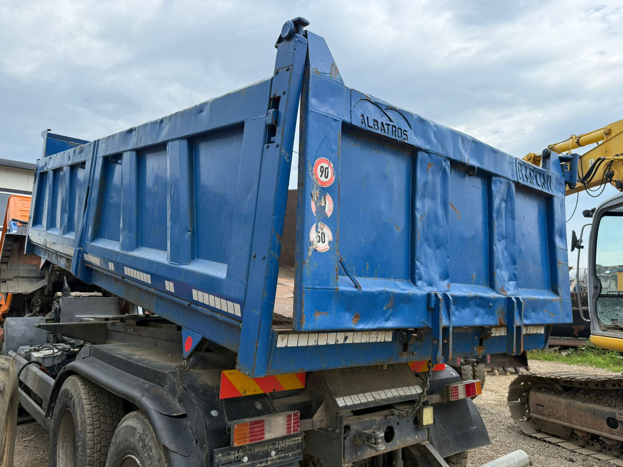 MEILLER TIPPING BUCKET - Киперски сандак: слика 3 MEILLER TIPPING BUCKET - Киперски сандак: слика 3