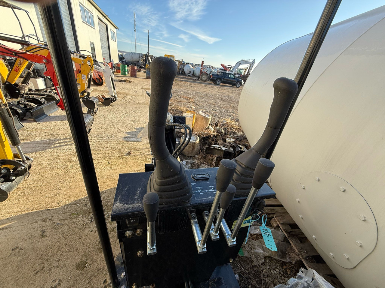MINIEXCAVATOR JPC H10 - Мини багер: слика 4 MINIEXCAVATOR JPC H10 - Мини багер: слика 4