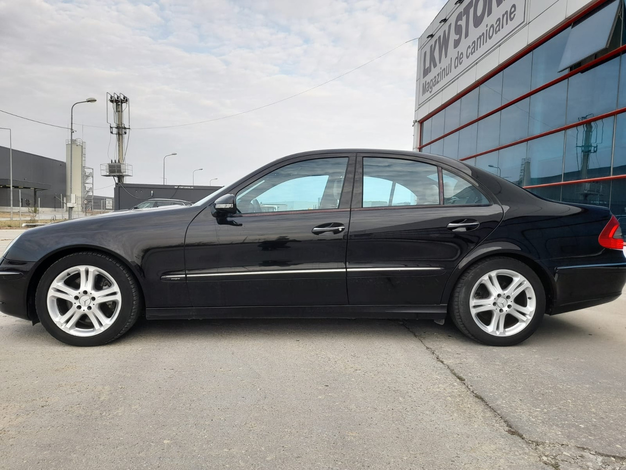 Mercedes Benz E350 - Автомобил: слика 3 Mercedes Benz E350 - Автомобил: слика 3