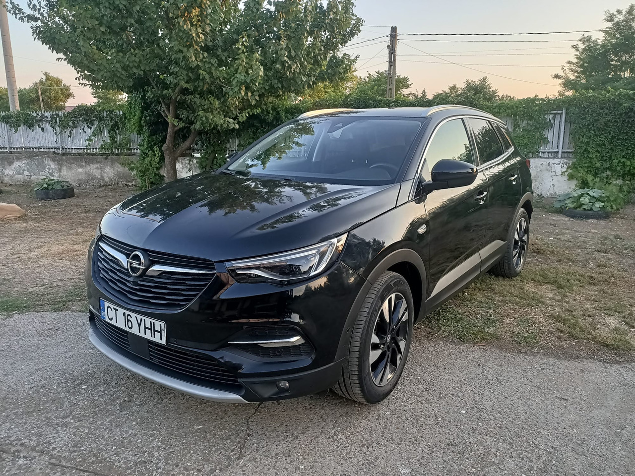 OPEL GRANDLAND X - SUV: слика 1 OPEL GRANDLAND X - SUV: слика 1