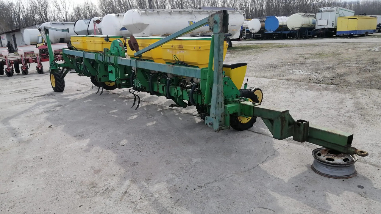 SFOGGIA GAMA PLUS 12/9m/12 Rows Seeding Machine - Прецизна машина за сеење: слика 3 SFOGGIA GAMA PLUS 12/9m/12 Rows Seeding Machine - Прецизна машина за сеење: слика 3