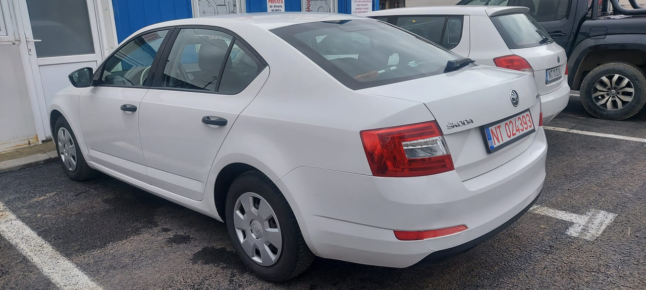 SKODA OCTAVIA - Седан: слика 3 SKODA OCTAVIA - Седан: слика 3
