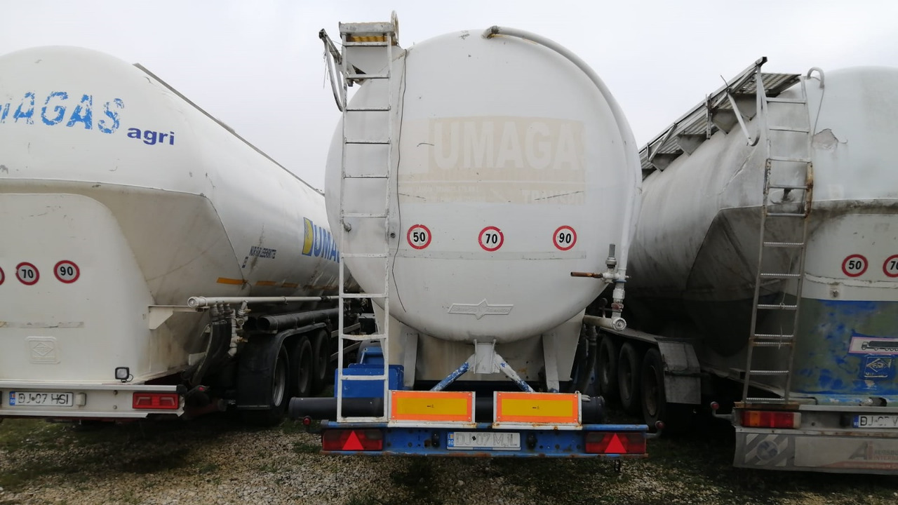 SPITZER Tank/Silo 57,000 l 4 Compartments for Powders/Feed/Water//Liquid Fertilizer/etc. - Полуприколка силос: слика 1 SPITZER Tank/Silo 57,000 l 4 Compartments for Powders/Feed/Water//Liquid Fertilizer/etc. - Полуприколка силос: слика 1