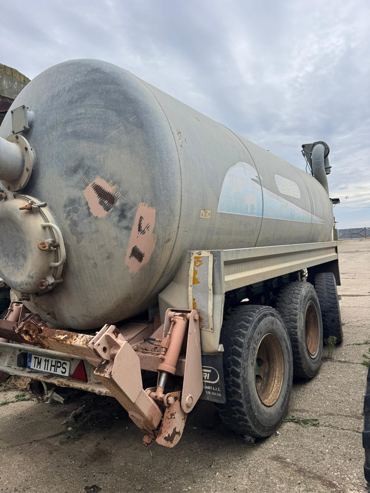 Sandri Manure spreading tank - Цистерна за арско ѓубриво: слика 3 Sandri Manure spreading tank - Цистерна за арско ѓубриво: слика 3