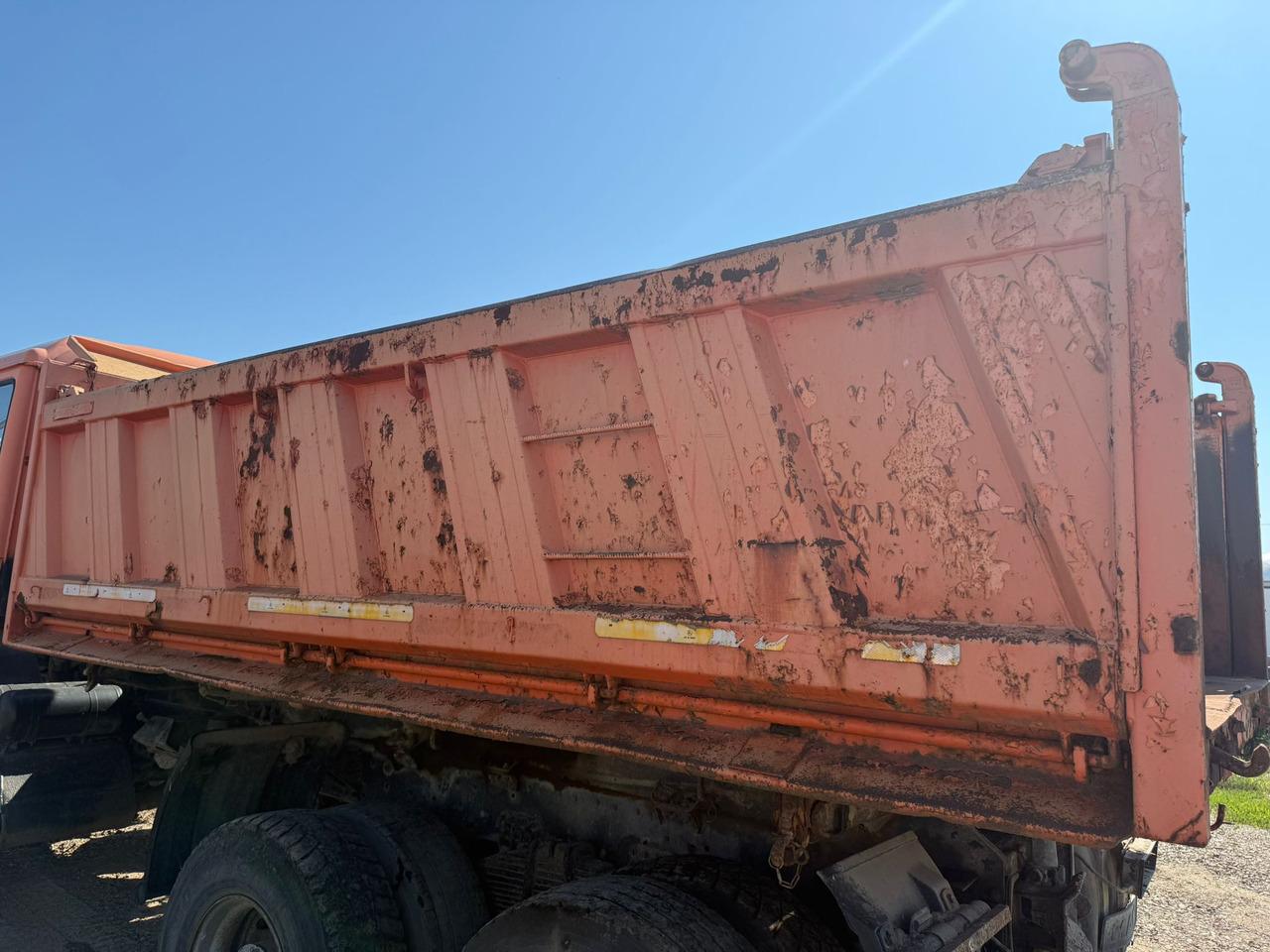 TIPPING BUCKET MEILLER KIPPER - Киперски сандак: слика 3 TIPPING BUCKET MEILLER KIPPER - Киперски сандак: слика 3