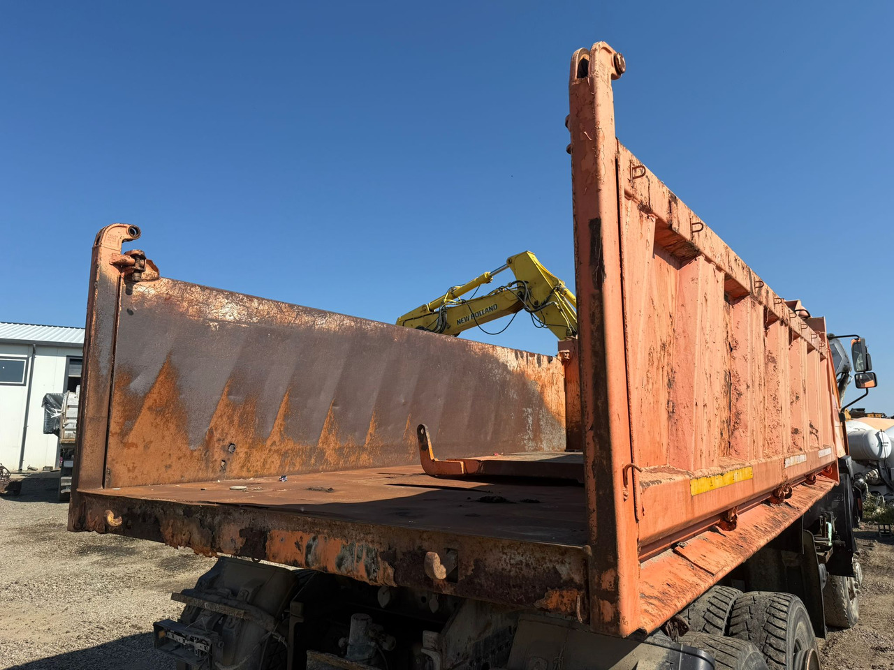 TIPPING BUCKET MEILLER KIPPER - Киперски сандак: слика 4 TIPPING BUCKET MEILLER KIPPER - Киперски сандак: слика 4