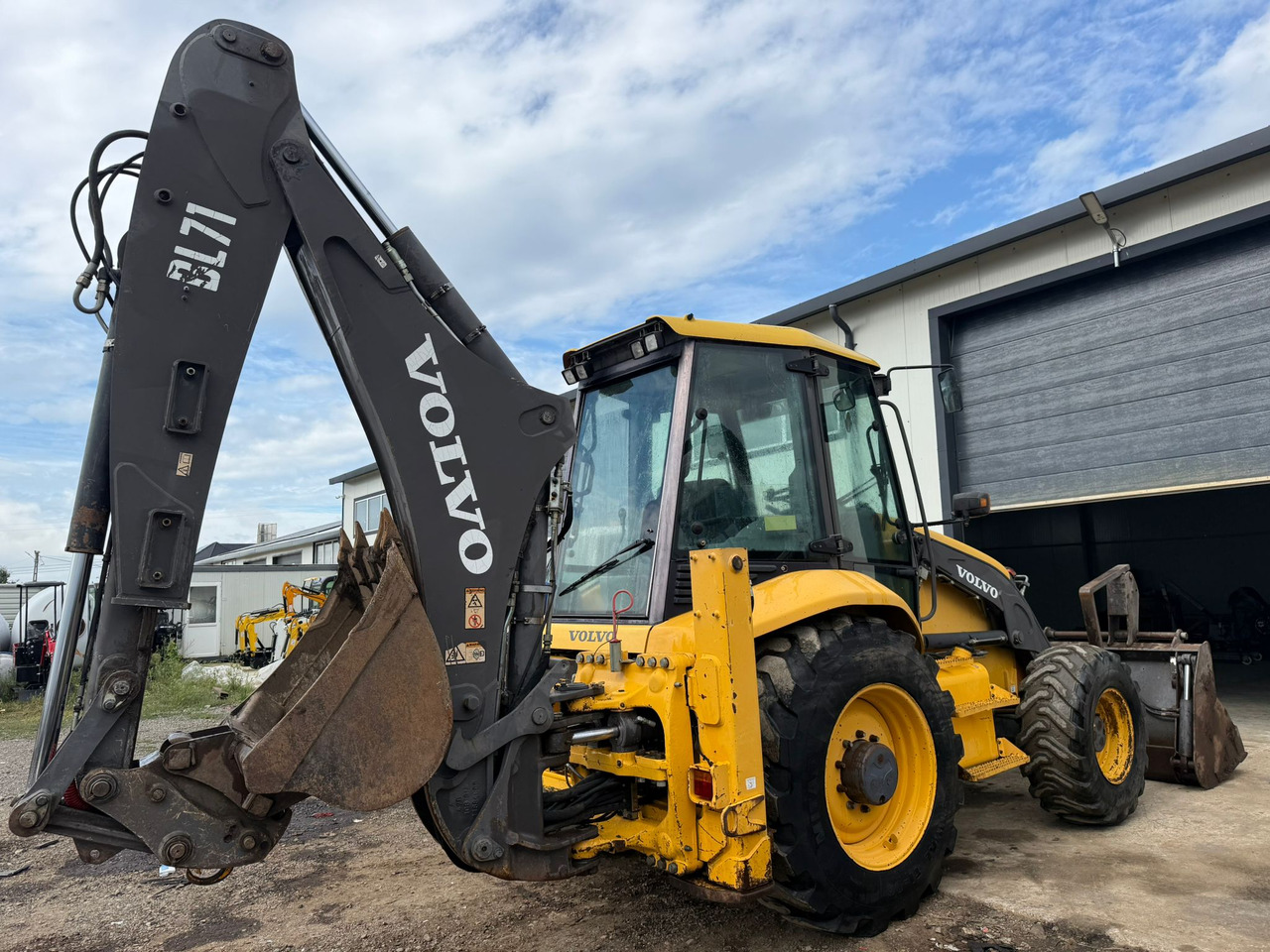 VOLVO BL71 Backhoe Loader - Ровокопач: слика 2 VOLVO BL71 Backhoe Loader - Ровокопач: слика 2