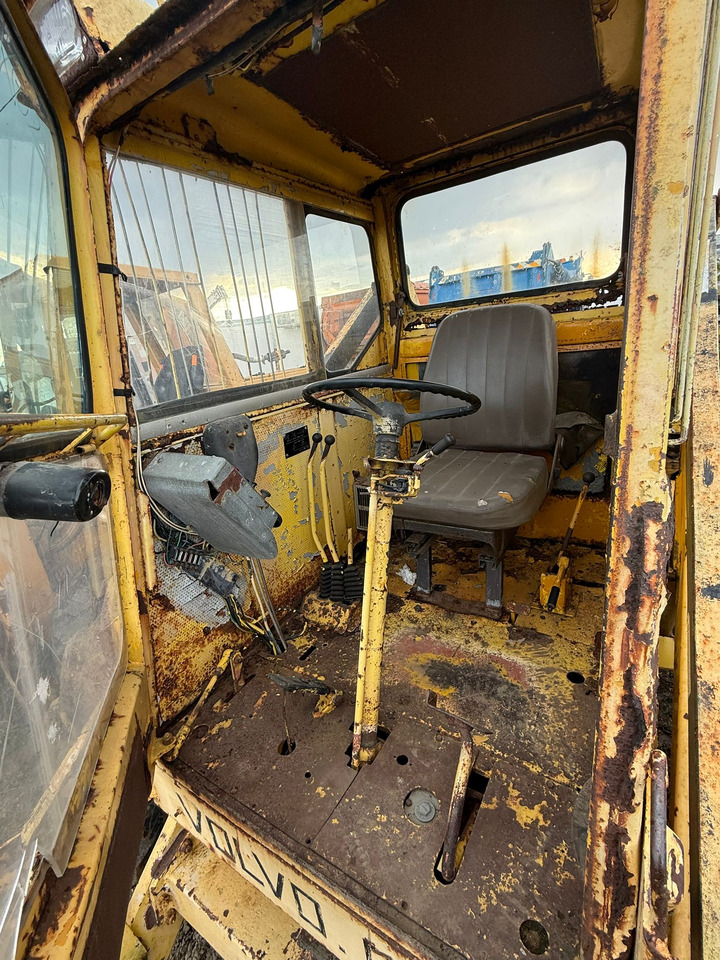VOLVO BM FRONT LOADER - Натоварувач на тркала: слика 5 VOLVO BM FRONT LOADER - Натоварувач на тркала: слика 5