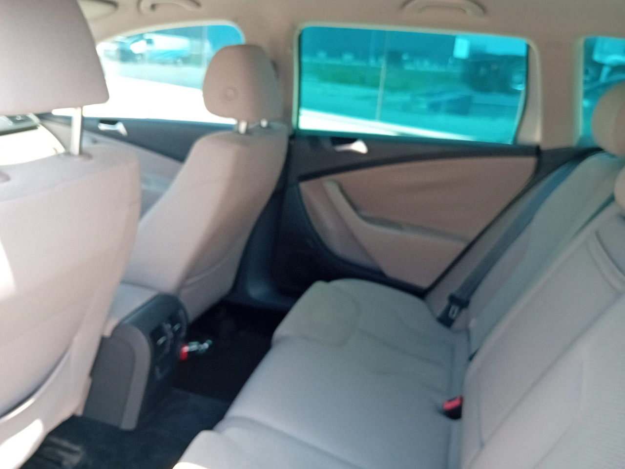Седан Volkswagen Passat B6: слика 12