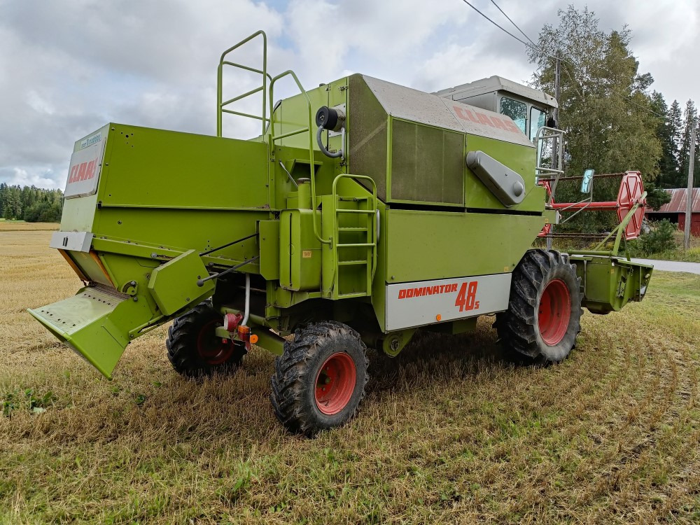 CLAAS Dominator 48S leikkuupuimuri, hydraulisella torvella - Комбајн: слика 5 CLAAS Dominator 48S leikkuupuimuri, hydraulisella torvella - Комбајн: слика 5