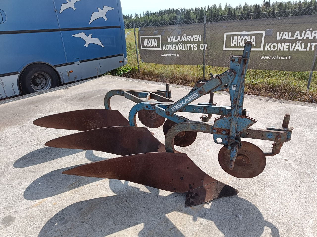 Fiskars Kyntäjä KH 3-siipinen - Плуг: слика 1 Fiskars Kyntäjä KH 3-siipinen - Плуг: слика 1
