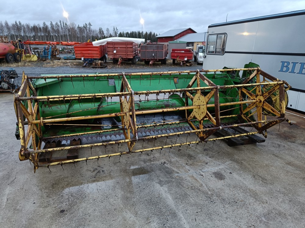 JOHN DEERE Leikkuupöytä 12 jalkaa / 360cm - Заглавје за комбајн: слика 2 JOHN DEERE Leikkuupöytä 12 jalkaa / 360cm - Заглавје за комбајн: слика 2