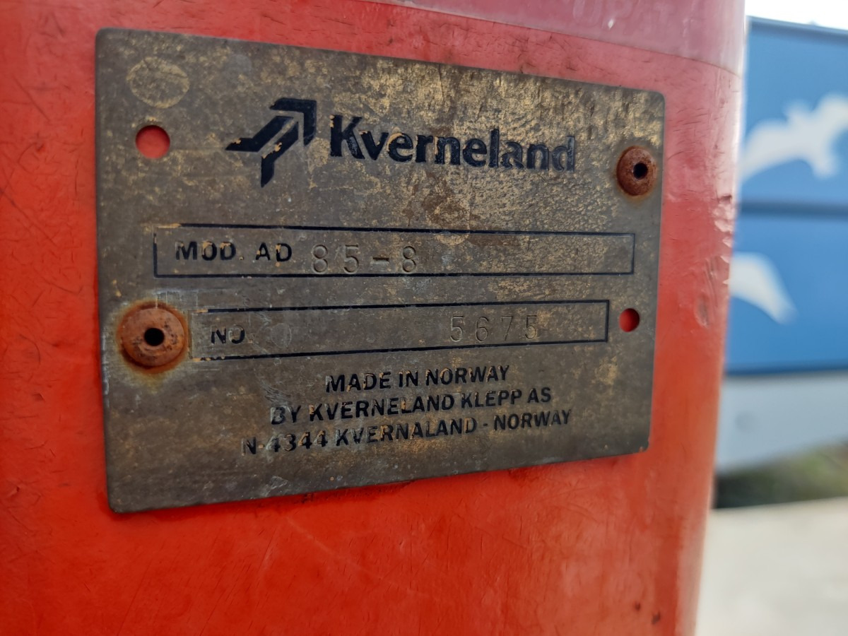 KVERNELAND AB85 4-siipinen sarka-aura - Плуг: слика 4 KVERNELAND AB85 4-siipinen sarka-aura - Плуг: слика 4
