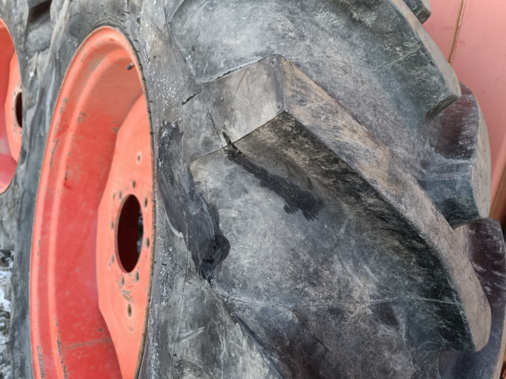 Комплетно тркало Taurus 18.4R38 renkaat - Fendt Farmer: слика 14 Комплетно тркало Taurus 18.4R38 renkaat - Fendt Farmer: слика 14