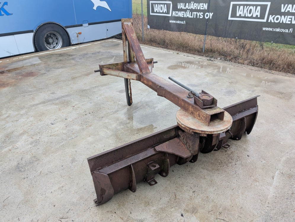 Perälevy 184cm ympäripyörivä - Земјоделска машина: слика 2 Perälevy 184cm ympäripyörivä - Земјоделска машина: слика 2