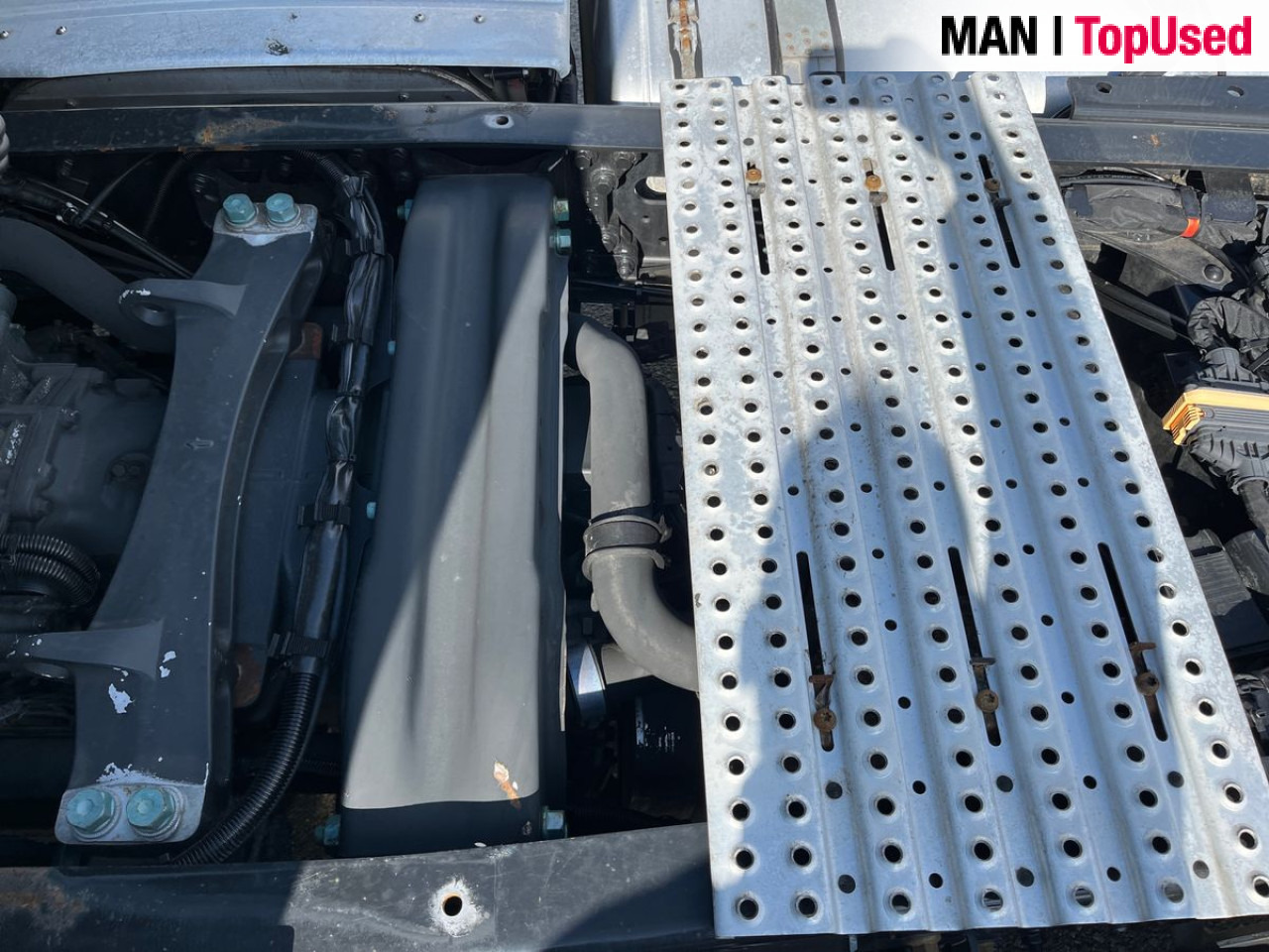 MAN TGX 18.470 4x2 BL SA 2Y warranty + 2Y service cont - Камион влекач: слика 4 MAN TGX 18.470 4x2 BL SA 2Y warranty + 2Y service cont - Камион влекач: слика 4