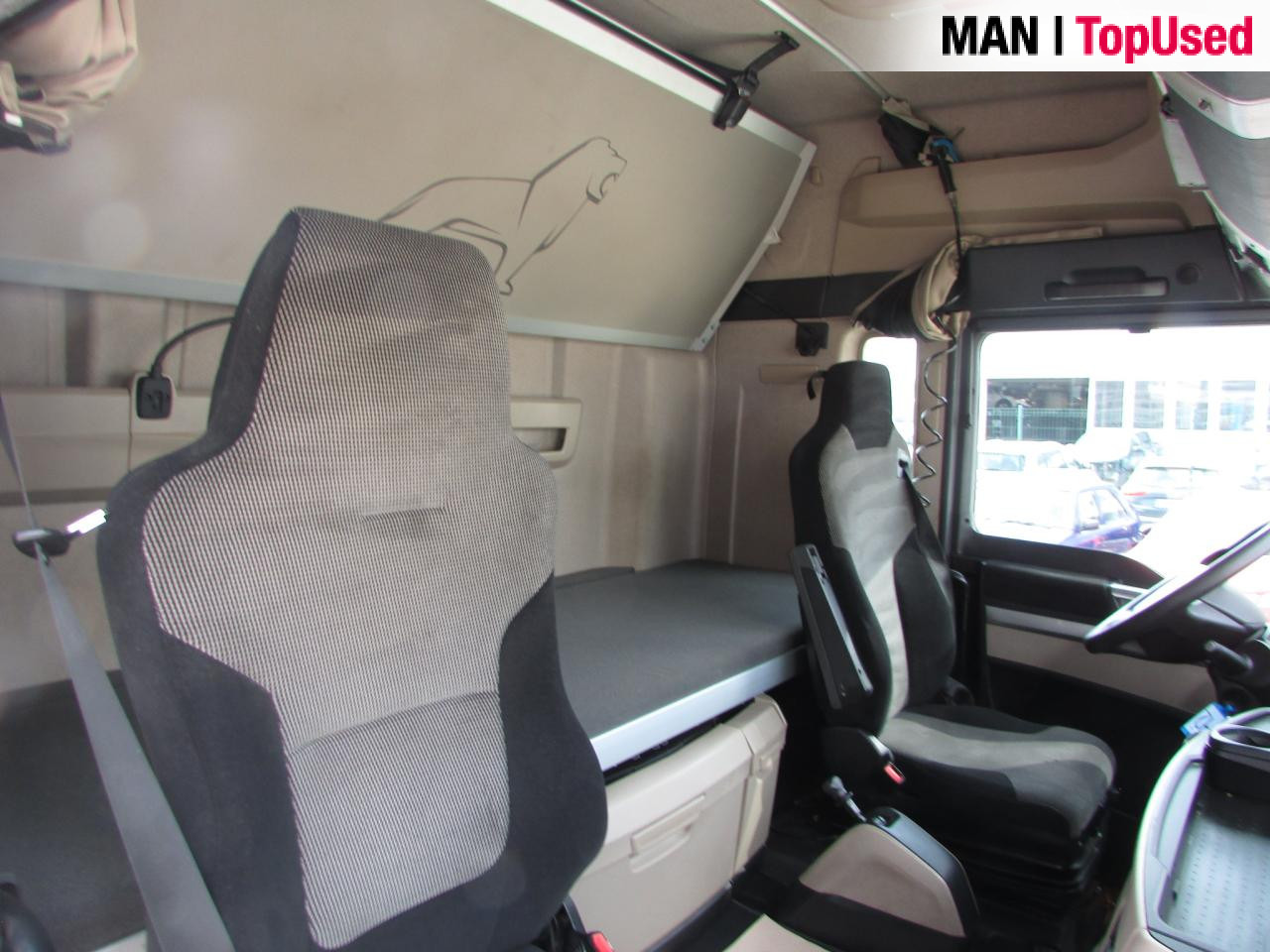 MAN TGX 18.470 4X2 LLS-U Euro6 Retarder Klima Navi ZV - Камион влекач: слика 4 MAN TGX 18.470 4X2 LLS-U Euro6 Retarder Klima Navi ZV - Камион влекач: слика 4