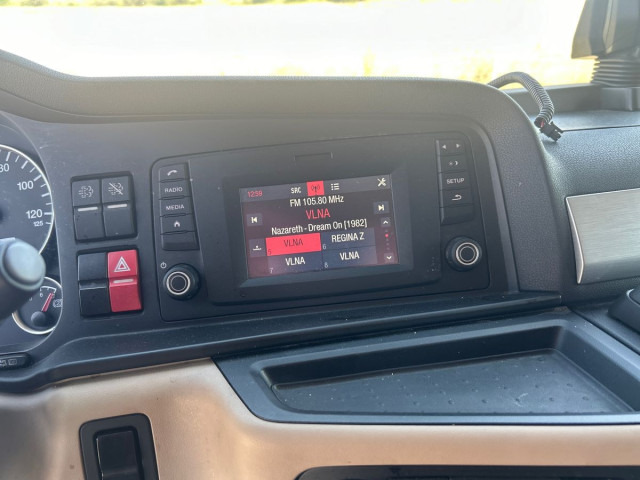 MAN TGX 26.470 6X2-4 BL tandem - Камион со церада: слика 3 MAN TGX 26.470 6X2-4 BL tandem - Камион со церада: слика 3