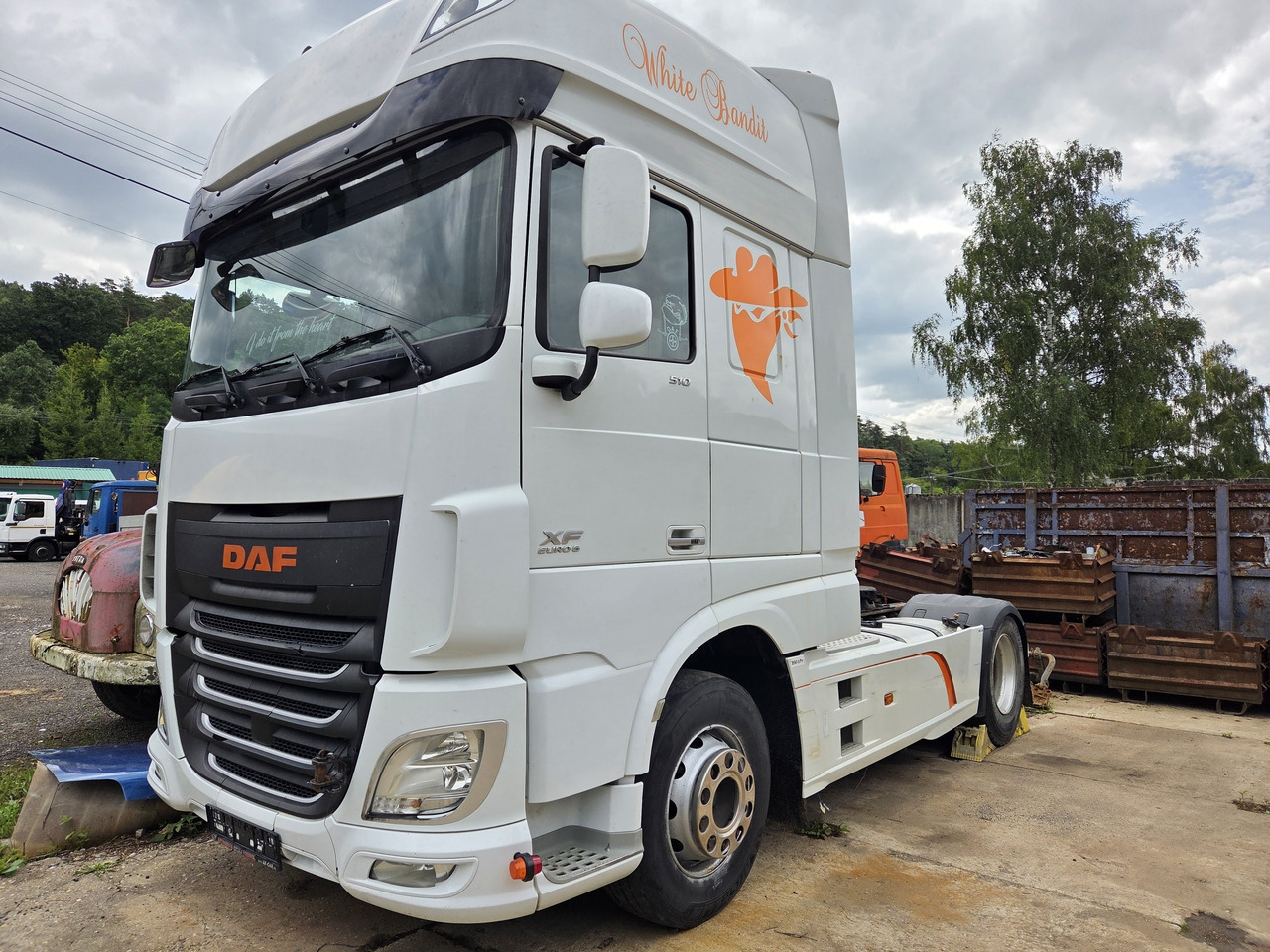 DAF XF 106.510 FOR PARTS ONLY - broken engine - Камион влекач: слика 1 DAF XF 106.510 FOR PARTS ONLY - broken engine - Камион влекач: слика 1