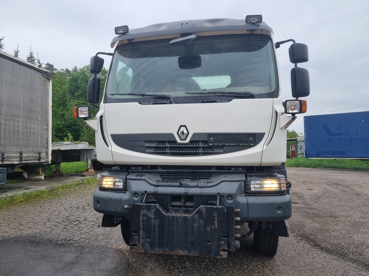 RENAULT KERAX 32.460 6x6 S1 sklápač EURO5 - Кипер: слика 2 RENAULT KERAX 32.460 6x6 S1 sklápač EURO5 - Кипер: слика 2