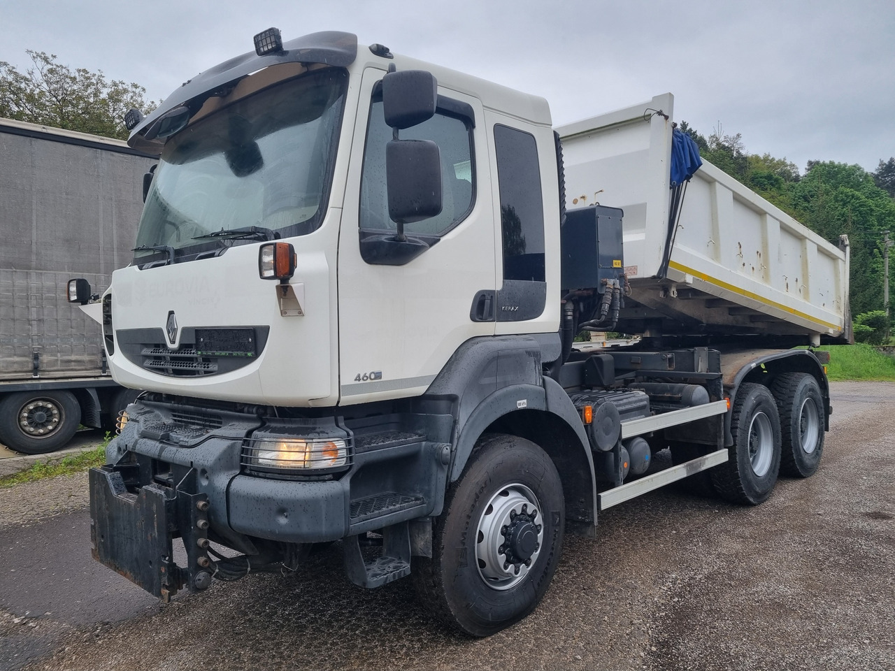 RENAULT KERAX 32.460 6x6 S1 sklápač EURO5 - Кипер: слика 1 RENAULT KERAX 32.460 6x6 S1 sklápač EURO5 - Кипер: слика 1